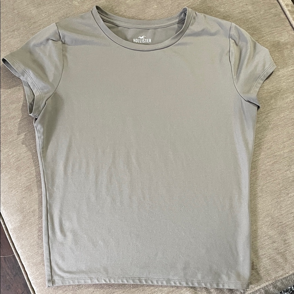 Hollister Compression workout tee